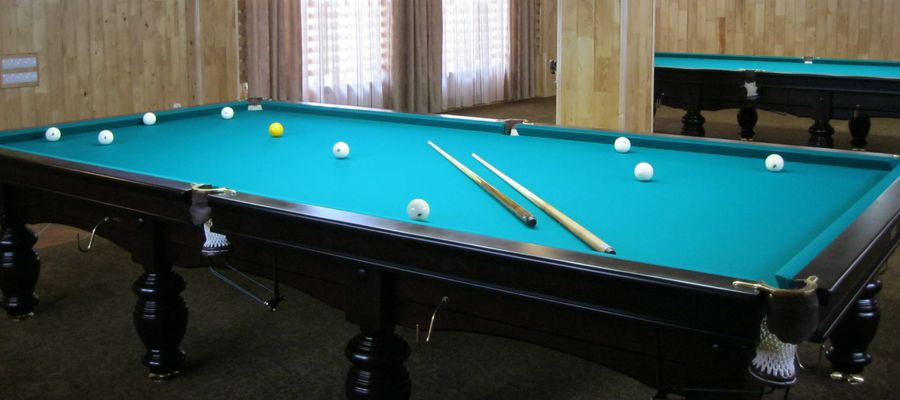 більярдний зал Аква-Плюс